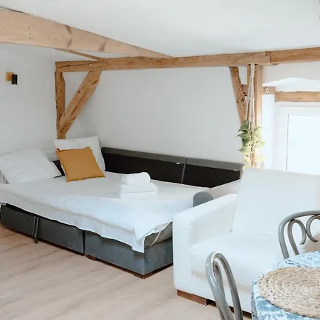 Rynek Wildecki 2-bedroom Poznan