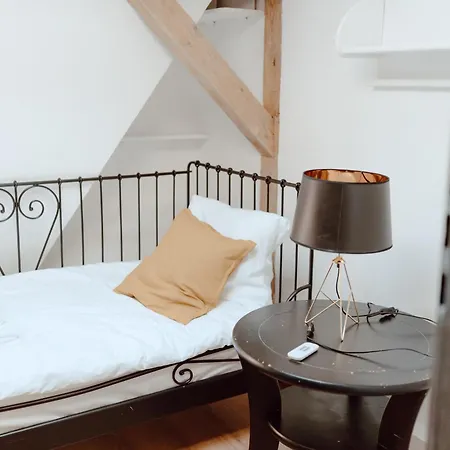 Rynek Wildecki 2-bedroom Apartment Poznan